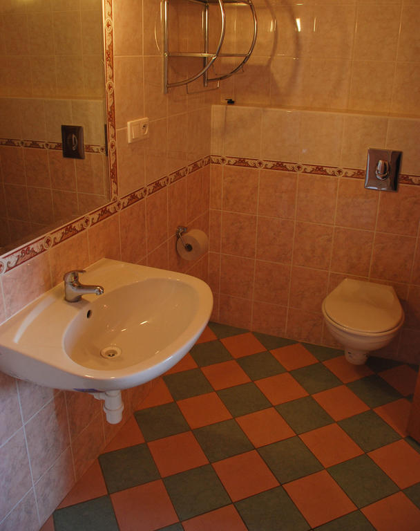 Hotel Marina Hermanuv Mestec Kamer foto